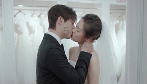 如何看待电商跑直播平台？