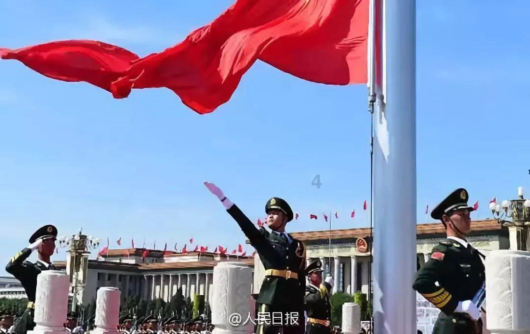 沉醉在浪漫香榭丽奢华女士香水的香调